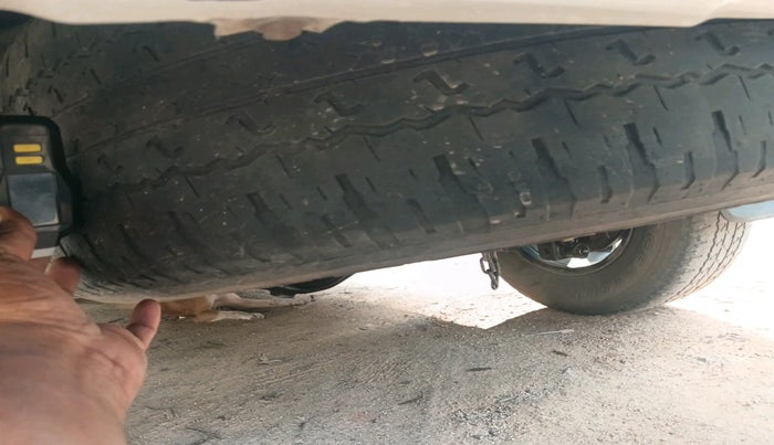 2011 Toyota Fortuner 3.0 4X4 MT, Diesel, Manual, 1,39,797 km, tyre