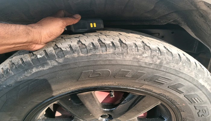 2011 Toyota Fortuner 3.0 4X4 MT, Diesel, Manual, 1,39,797 km, tyre