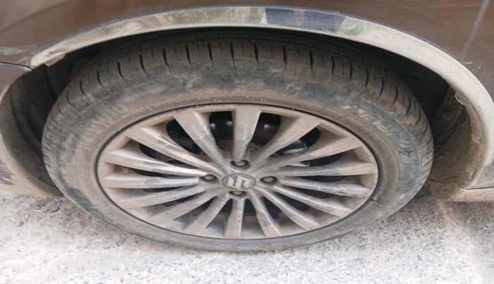 2016 Maruti Ciaz ZDI+ SHVS RS, Diesel, Manual, 71,737 km, tyre