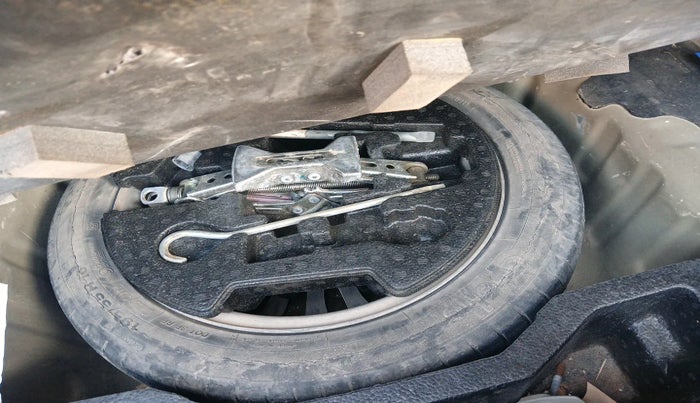 2016 Maruti Ciaz ZDI+ SHVS RS, Diesel, Manual, 71,737 km, tyre