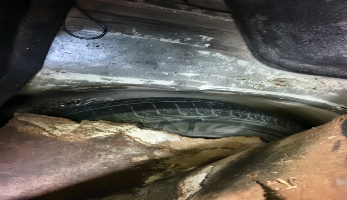 2012 Maruti Swift Dzire LDI, Diesel, Manual, 1,09,362 km, tyre