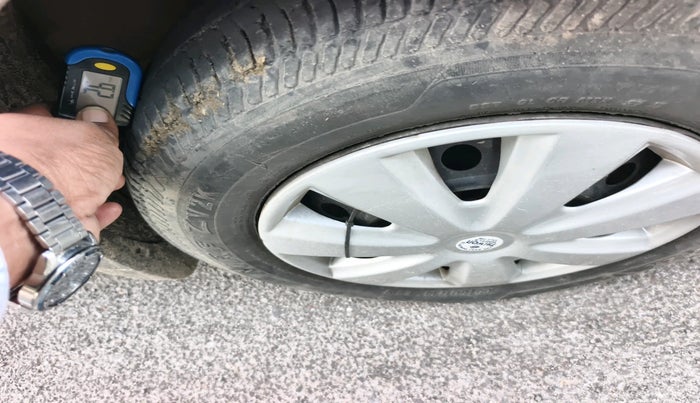 2012 Maruti Swift Dzire LDI, Diesel, Manual, 1,09,362 km, tyre