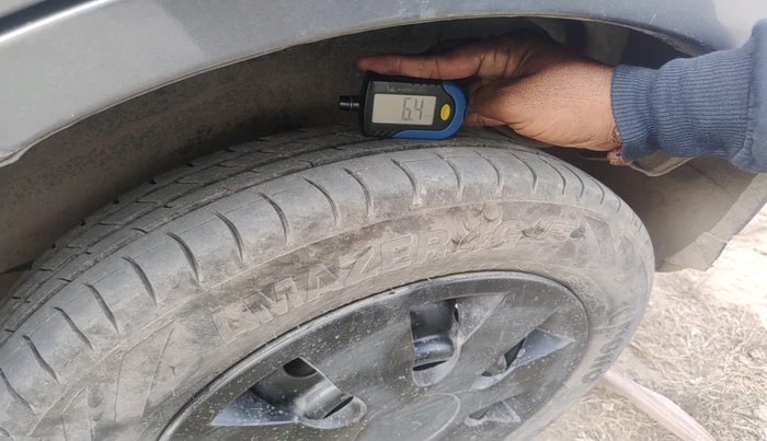 2018 Maruti Wagon R 1.0 LXI CNG, Petrol, Manual, 1,00,227 km, tyre