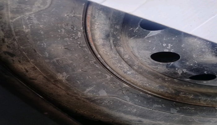 2018 Maruti Wagon R 1.0 LXI CNG, Petrol, Manual, 1,00,227 km, tyre