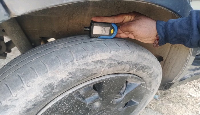 2018 Maruti Wagon R 1.0 LXI CNG, Petrol, Manual, 1,00,227 km, tyre