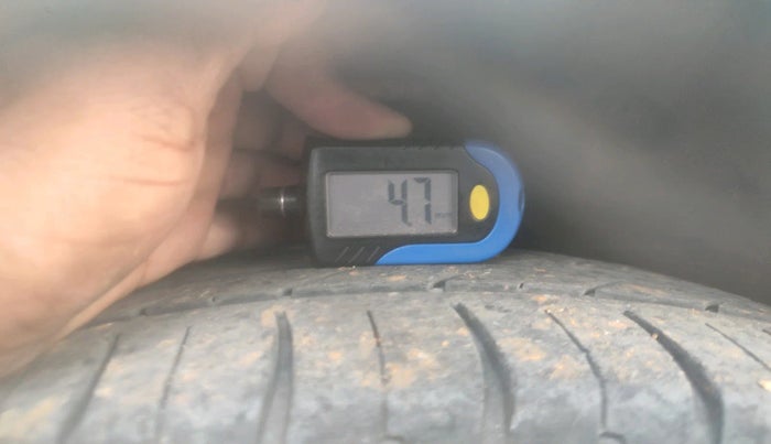 2016 Skoda Rapid AMBITION 1.6 MPI MT PLUS, Petrol, Manual, 59,129 km, tyre