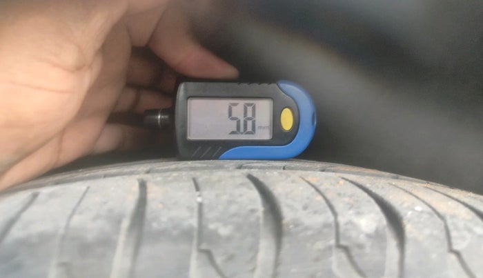 2016 Skoda Rapid AMBITION 1.6 MPI MT PLUS, Petrol, Manual, 59,129 km, tyre