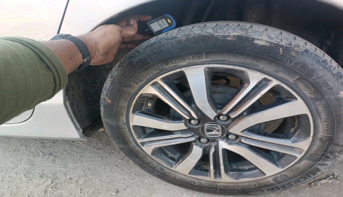 2017 Honda City 1.5L I-VTEC V MT, Petrol, Manual, 1,35,597 km, tyre