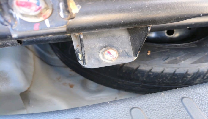 2018 Maruti Alto 800 LXI CNG, Petrol, Manual, 1,69,605 km, tyre