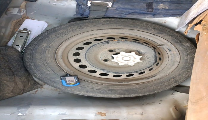 2018 Hyundai Grand i10 ASTA 1.2 KAPPA VTVT, Petrol, Manual, 1,00,323 km, tyre