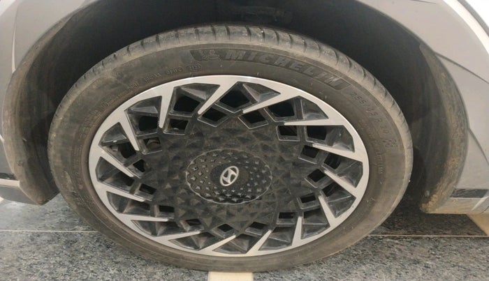 2023 Hyundai IONIQ 5 RWD, Electric, Automatic, 36,156 km, tyre