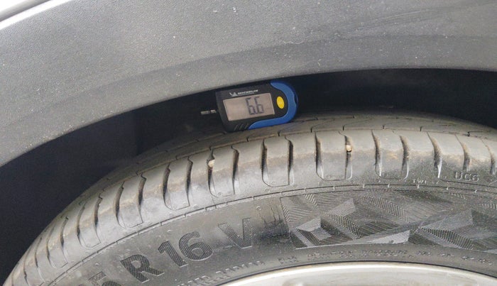 2016 Hyundai Creta S 1.6 PETROL, Petrol, Manual, 80,513 km, tyre