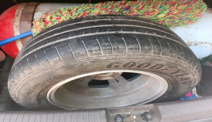 2010 Hyundai i20 SPORTZ 1.2, Petrol, Manual, 1,59,599 km, tyre