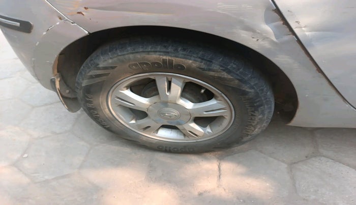 2010 Hyundai i20 SPORTZ 1.2, Petrol, Manual, 1,59,599 km, tyre