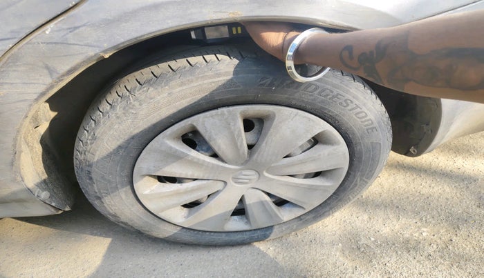 2011 Maruti SX4 VXI CNG, Petrol, Manual, 80,153 km, tyre