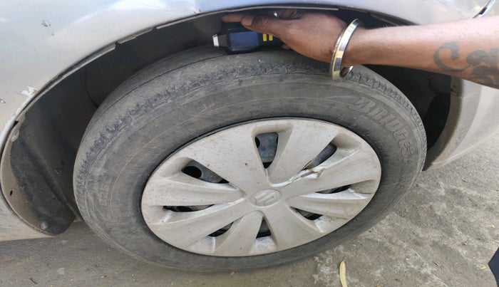 2011 Maruti SX4 VXI CNG, Petrol, Manual, 80,153 km, tyre