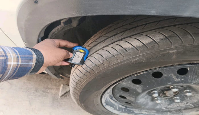 2023 Maruti Grand Vitara SIGMA SMART HYBRID, Petrol, Manual, 64,432 km, tyre