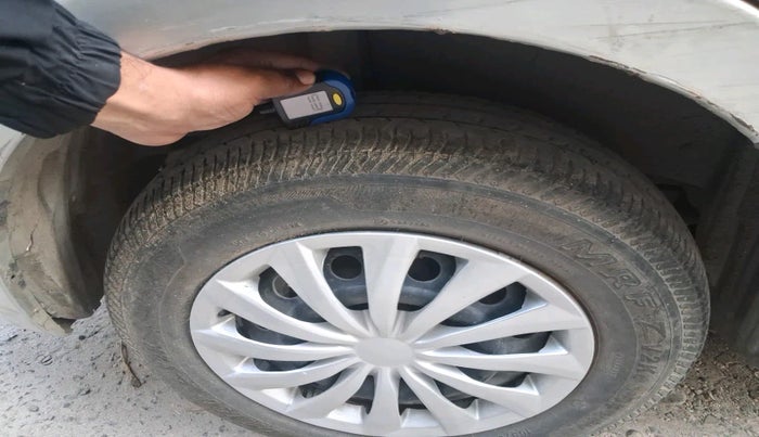 2011 Maruti Swift Dzire VXI, Petrol, Manual, 1,05,739 km, tyre