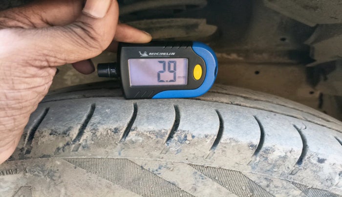 2017 Maruti Swift VXI, Petrol, Manual, 87,272 km, tyre