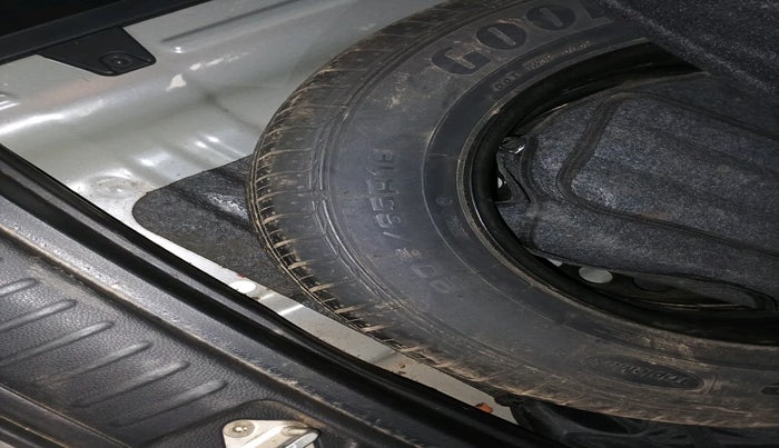 2020 KIA SELTOS HTX 1.5 DIESEL, Diesel, Manual, 1,00,594 km, tyre