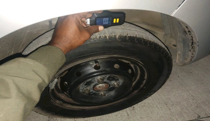 2014 Maruti Alto 800 LXI, Petrol, Manual, 26,941 km, tyre