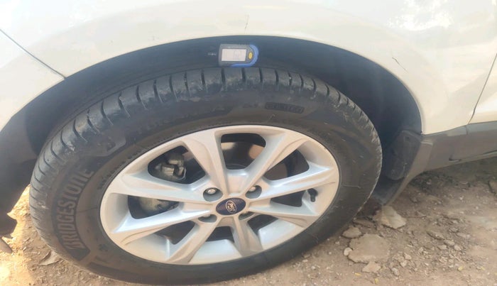 2020 Ford Ecosport TITANIUM 1.5L DIESEL, Diesel, Manual, 63,873 km, tyre