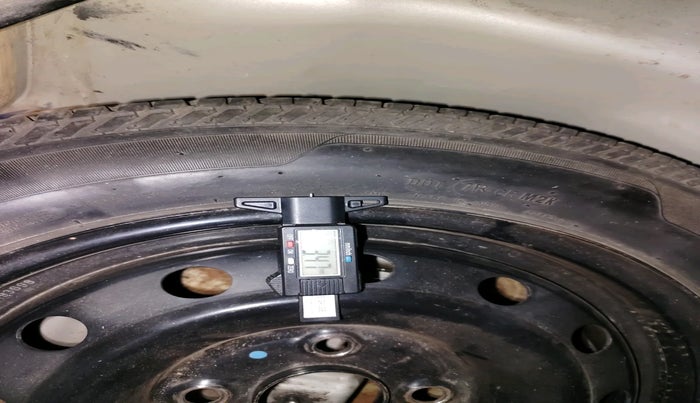 2016 Maruti Swift VDI (O), Diesel, Manual, 1,68,218 km, tyre