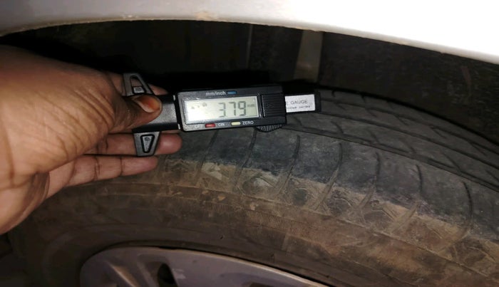 2016 Maruti Swift VDI (O), Diesel, Manual, 1,68,218 km, tyre