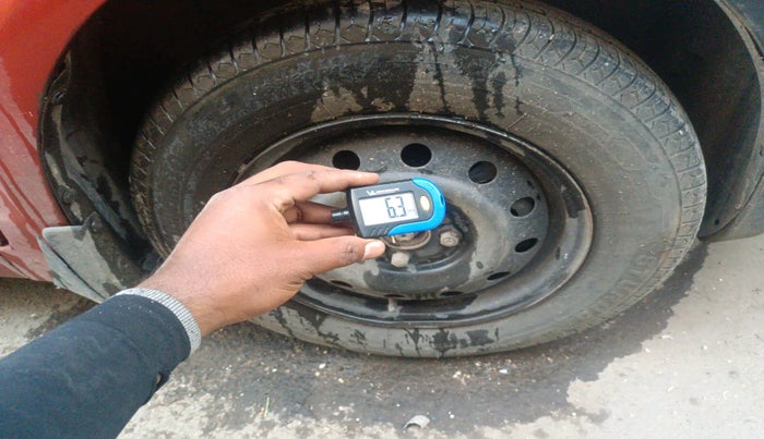 2010 Maruti Swift LXI, Petrol, Manual, 1,76,193 km, tyre