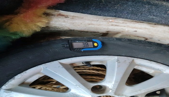 2012 Tata Indigo ECS VX CR4, Diesel, Manual, 1,65,946 km, tyre