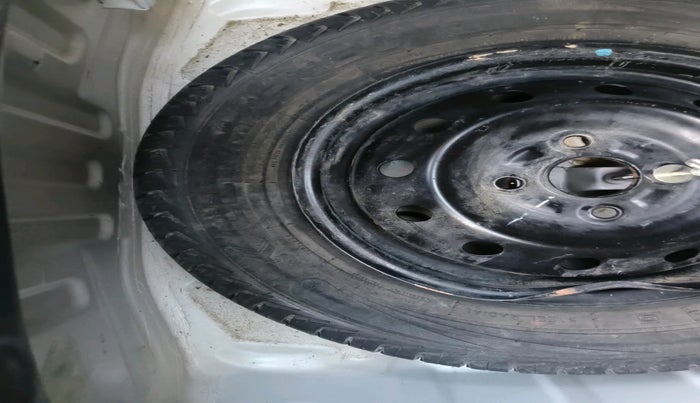 2025 Maruti Alto K10 VXI, Petrol, Manual, 4,941 km, tyre