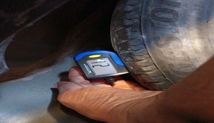 2010 Hyundai i10 ASTA 1.2 AT SUNROOF, Petrol, Automatic, 1,54,354 km, tyre