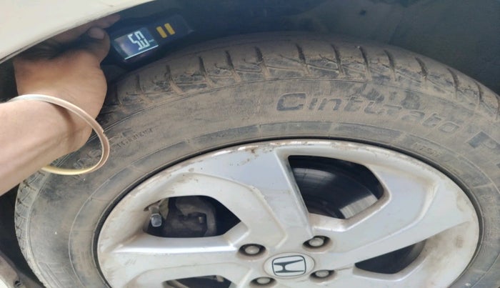 2015 Honda City 1.5L I-VTEC VX CVT, Petrol, Automatic, 1,38,082 km, tyre