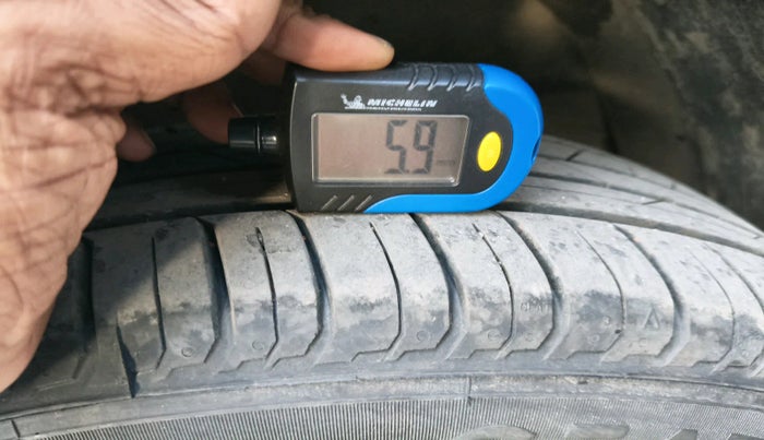 2017 Hyundai Verna 1.6 CRDI SX (O), Diesel, Manual, 43,872 km, tyre