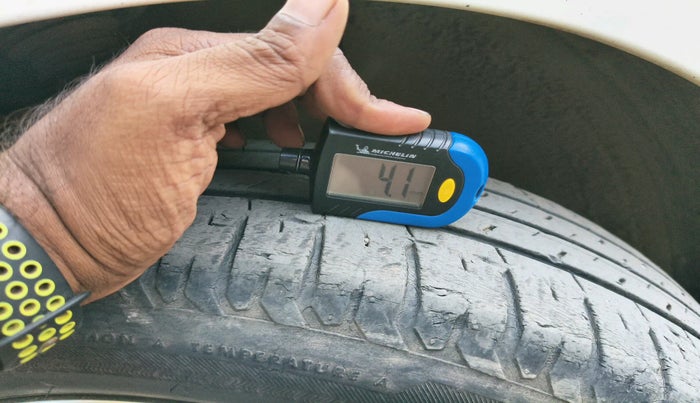 2017 Hyundai Verna 1.6 CRDI SX (O), Diesel, Manual, 43,872 km, tyre