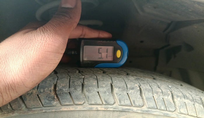 2014 Maruti Swift Dzire VXI, Petrol, Manual, 87,863 km, tyre