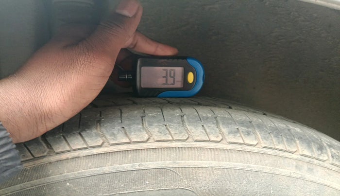 2014 Maruti Swift Dzire VXI, Petrol, Manual, 87,863 km, tyre