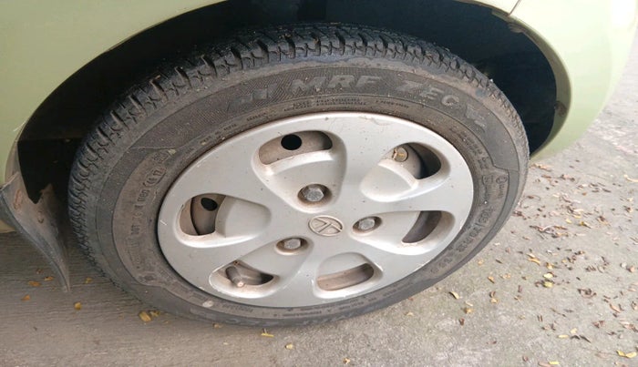 2012 Tata Nano LX, Petrol, Manual, 37,373 km, tyre