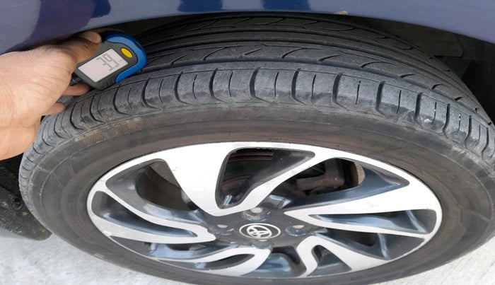 2019 Toyota Glanza V, Petrol, Manual, 1,27,157 km, tyre