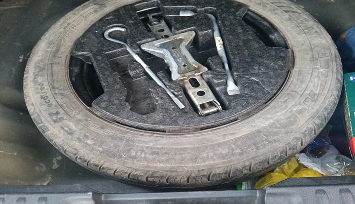 2022 Maruti Vitara Brezza VXI, Petrol, Manual, 98,402 km, tyre