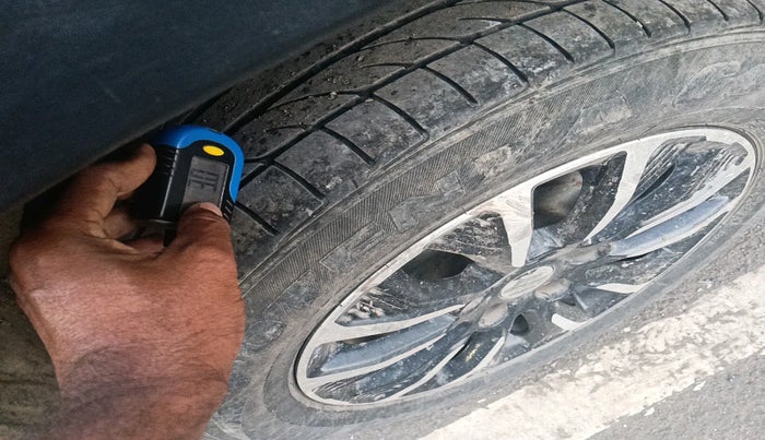 2022 Maruti Vitara Brezza VXI, Petrol, Manual, 98,402 km, tyre