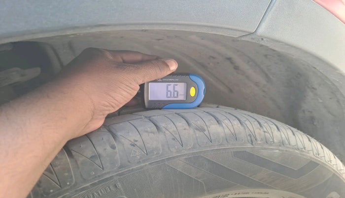 2018 Tata NEXON XMA PETROL, Petrol, Automatic, 56,025 km, tyre