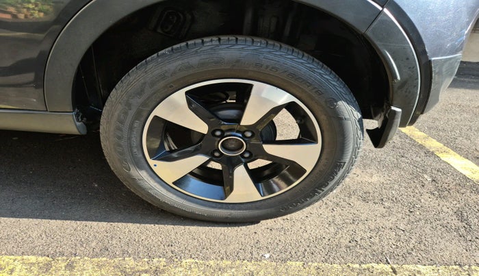 2018 Tata NEXON XZA PLUS DIESEL, Diesel, Automatic, 63,168 km, tyre