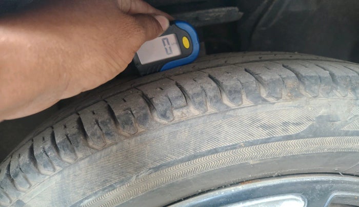 2020 Tata ALTROZ XE PETROL, Petrol, Manual, 36,444 km, tyre