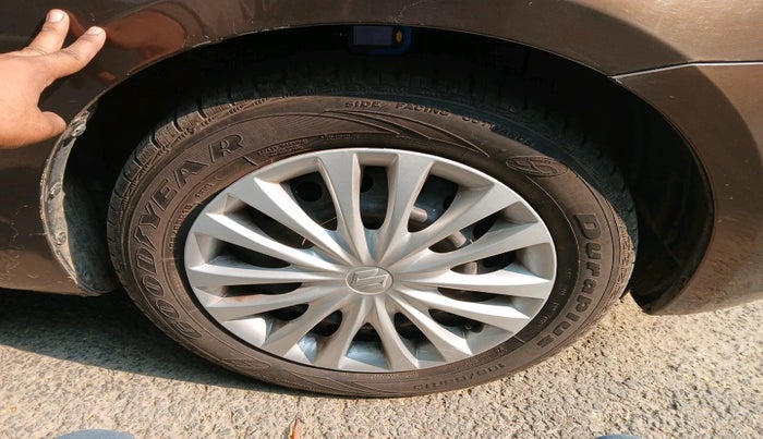 2017 Maruti Ciaz VDI (O) SHVS, Diesel, Manual, 1,34,504 km, tyre