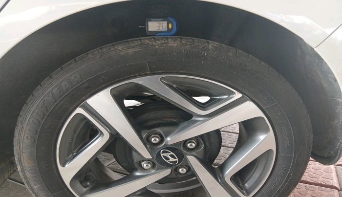 2020 Hyundai AURA SX 1.2, Petrol, Manual, 74,373 km, tyre