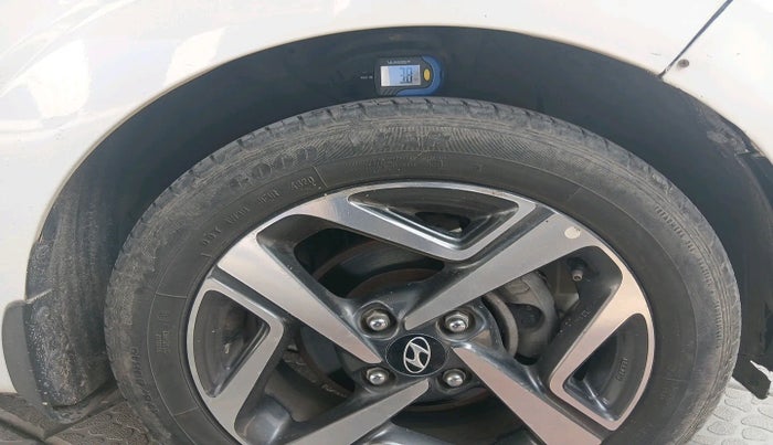 2020 Hyundai AURA SX 1.2, Petrol, Manual, 74,373 km, tyre