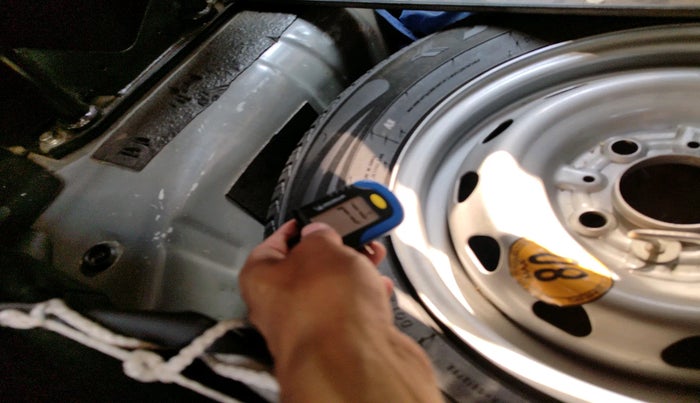 2023 Tata Tiago XT CNG, Petrol, Manual, 81,118 km, tyre