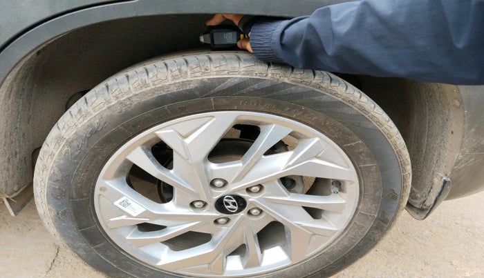 2022 Hyundai Creta SX 1.5 PETROL, Petrol, Manual, 18,300 km, tyre