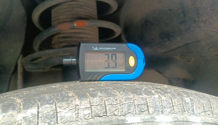 2016 Tata Indica V2 LX DIESEL, Diesel, Manual, 98,897 km, tyre